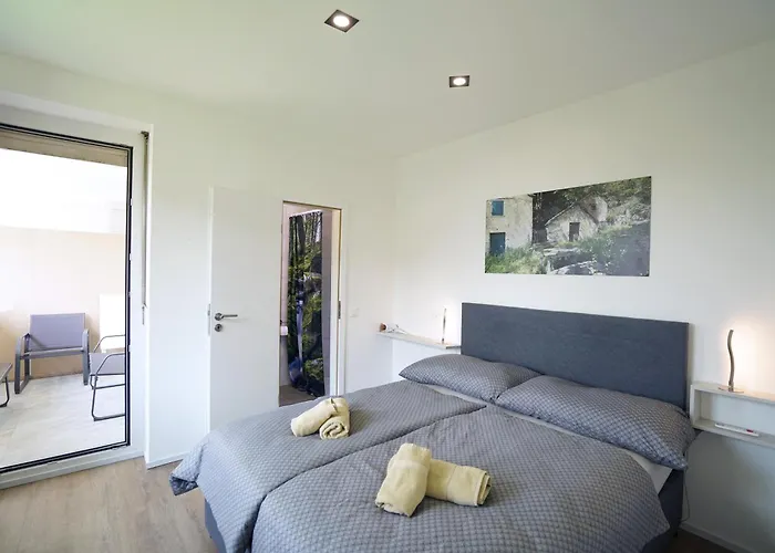 Be Easy In Selva Локарно